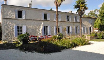 Les Violettes de Malleville, Chambre d'hôtes en Charente-Maritime