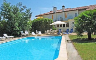 Le Relais de la Tour, Chambre d'hôtes dans le Gers