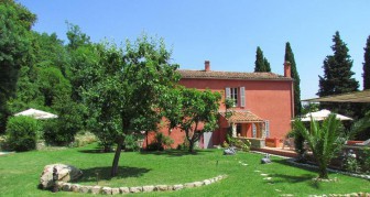 BASTIDE VALMASQUE, Chambre d'hôtes dans les Alpes-Maritimes