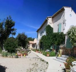 Le Mas des Chardons, Chambre d'hôtes dans les Alpes-Maritimes