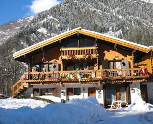 CHALET A L'OREE DU BOIS, Chambre d'hôtes en Haute-Savoie