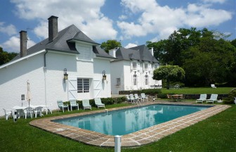 CLOS MIRABEL MANOR, Chambre d'hôtes dans les Pyrénées-Atlantiques