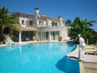 La Bergerie B&B, Chambre d'hôtes dans les Alpes-Maritimes